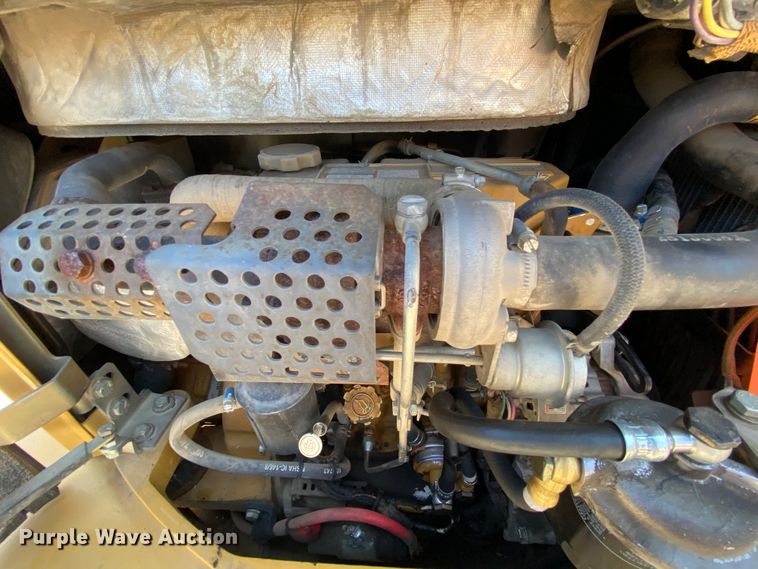 image for item HA9596 2011 Caterpillar 304D CR  mini excavator