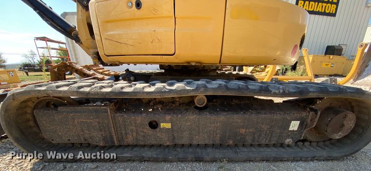 image for item HA9596 2011 Caterpillar 304D CR  mini excavator