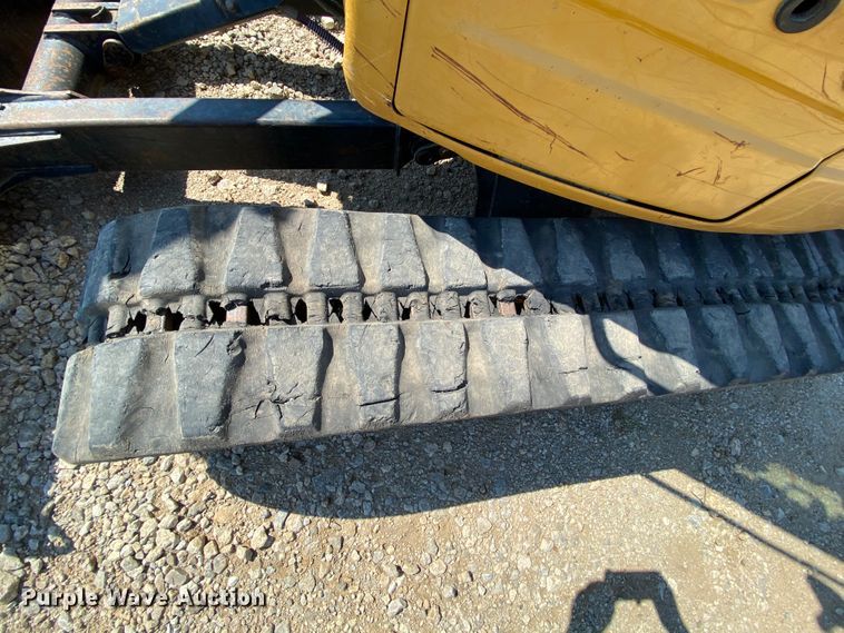 image for item HA9596 2011 Caterpillar 304D CR  mini excavator