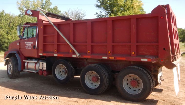image for item HB9439 1999 Freightliner FL112  dump truck