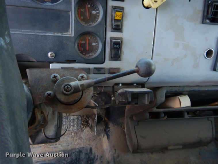 image for item HB9439 1999 Freightliner FL112  dump truck