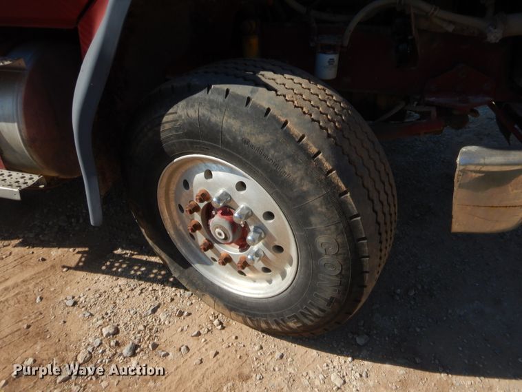 image for item HB9439 1999 Freightliner FL112  dump truck