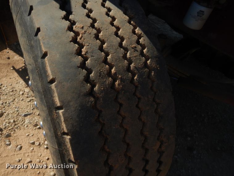 image for item HB9439 1999 Freightliner FL112  dump truck