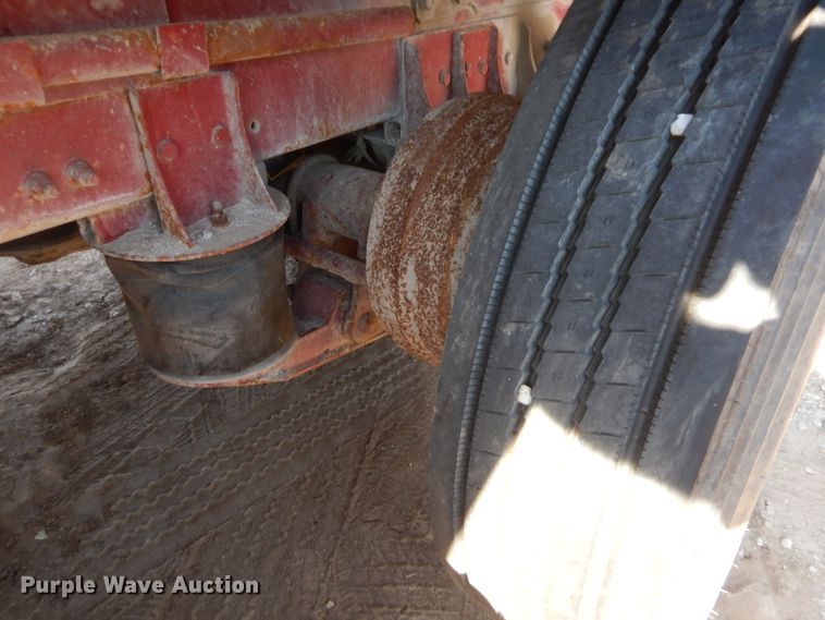 image for item HB9439 1999 Freightliner FL112  dump truck