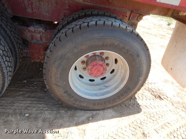 image for item HB9439 1999 Freightliner FL112  dump truck