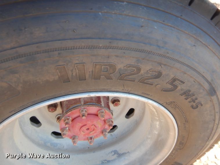 image for item HB9439 1999 Freightliner FL112  dump truck