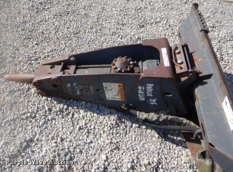image for item HB9443 Bobcat B850 skid steer breaker