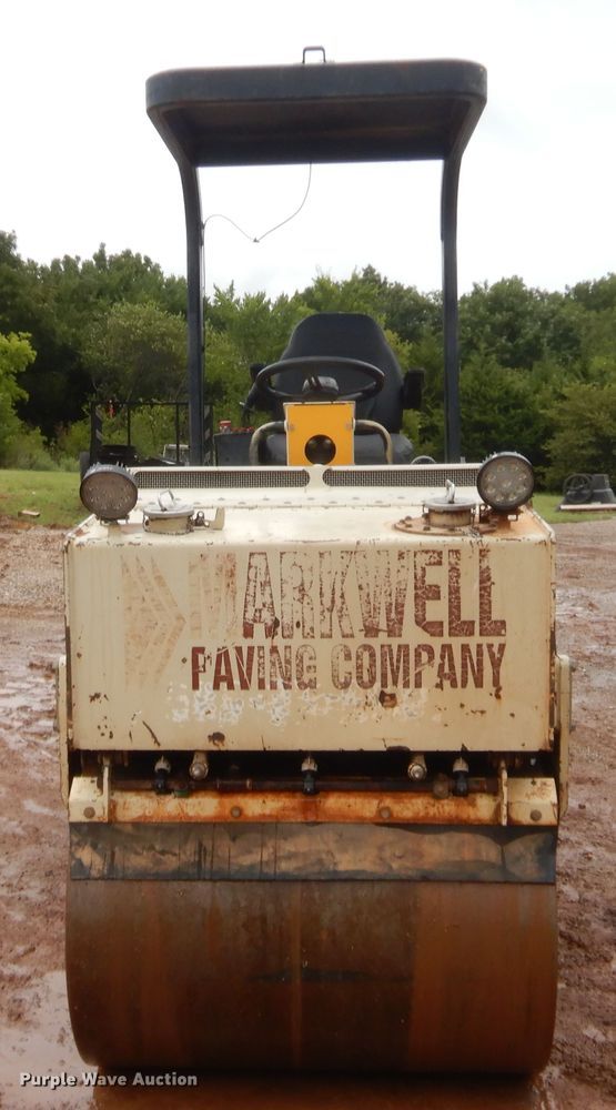 image for item HB9489 Ingersoll Rand DD22  vibratory double drum roller