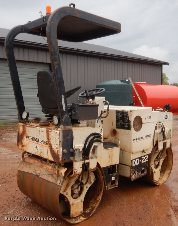 image for item HB9489 Ingersoll Rand DD22  vibratory double drum roller
