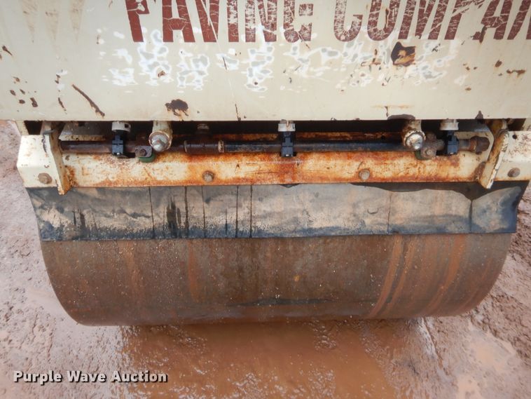 image for item HB9489 Ingersoll Rand DD22  vibratory double drum roller