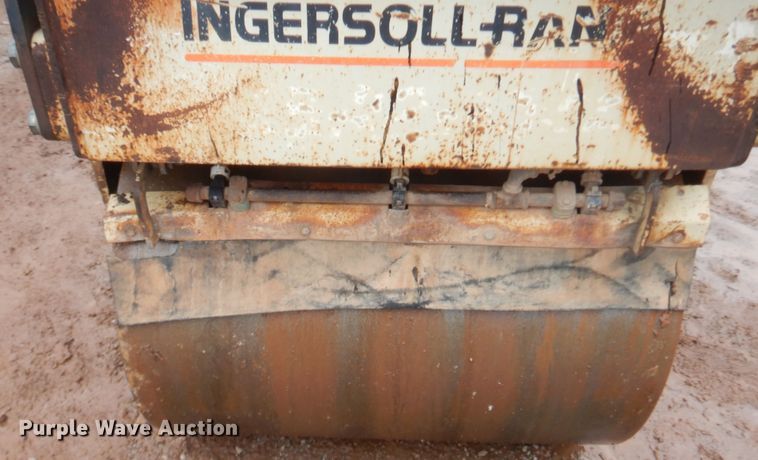 image for item HB9489 Ingersoll Rand DD22  vibratory double drum roller