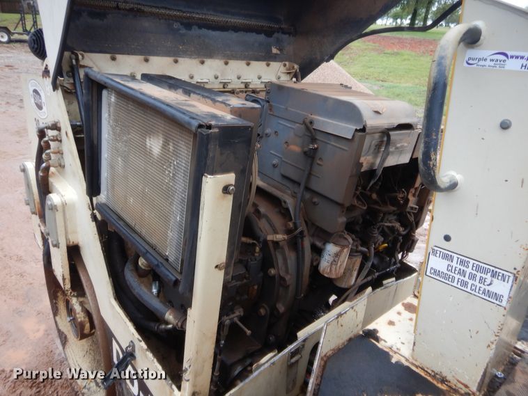 image for item HB9489 Ingersoll Rand DD22  vibratory double drum roller