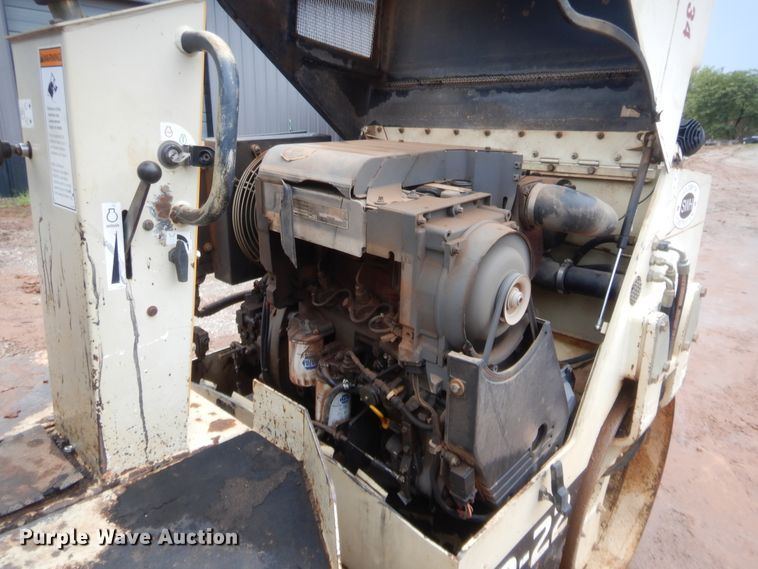 image for item HB9489 Ingersoll Rand DD22  vibratory double drum roller