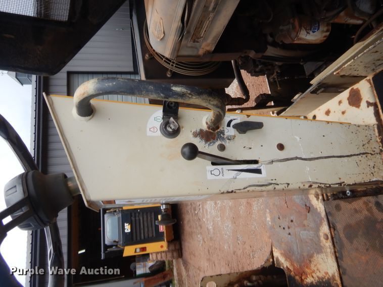 image for item HB9489 Ingersoll Rand DD22  vibratory double drum roller