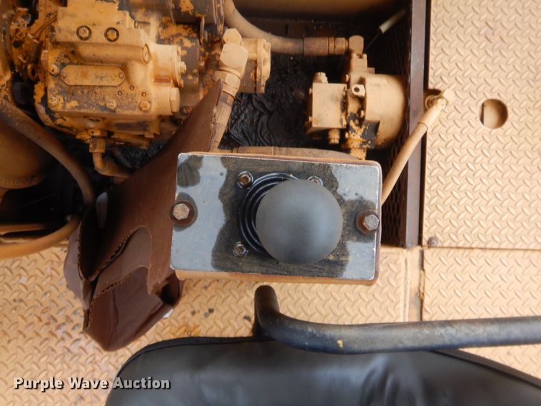 image for item HB9491 Ingram 9-2800  pneumatic roller