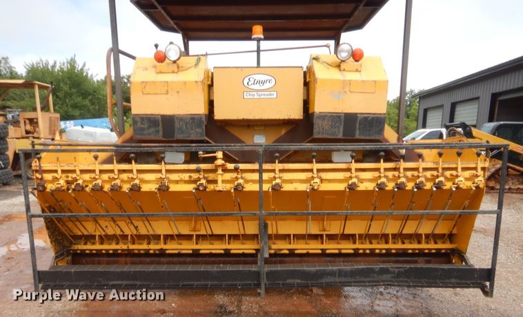image for item HB9492 Entyre  chip spreader