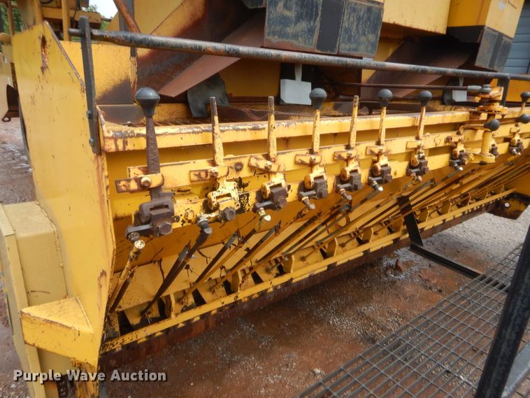 image for item HB9492 Entyre  chip spreader