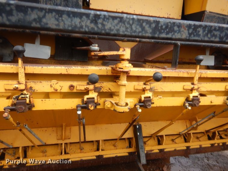 image for item HB9492 Entyre  chip spreader