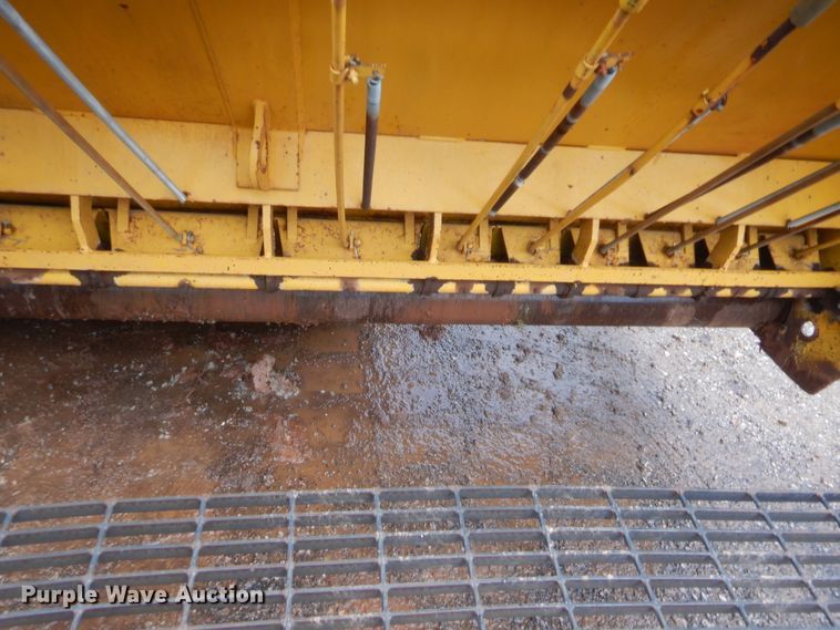 image for item HB9492 Entyre  chip spreader