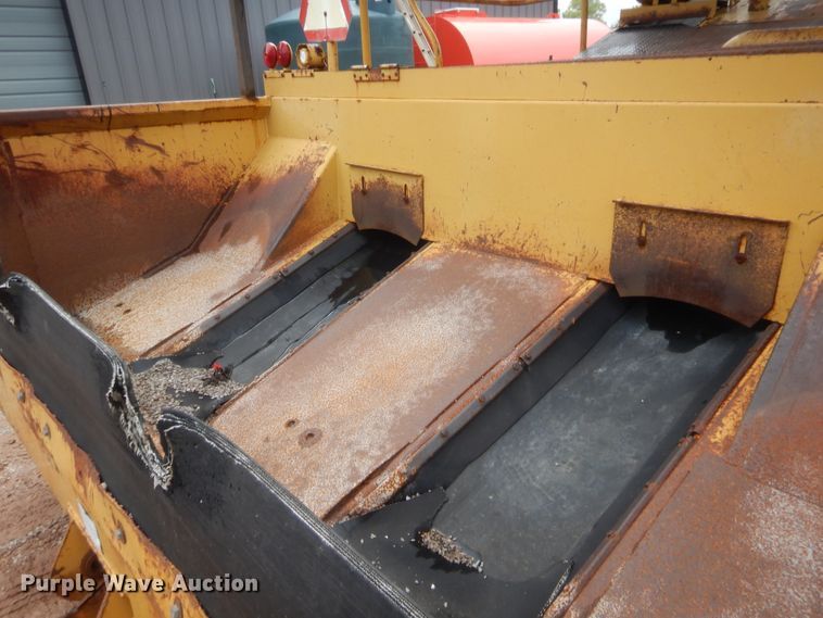 image for item HB9492 Entyre  chip spreader