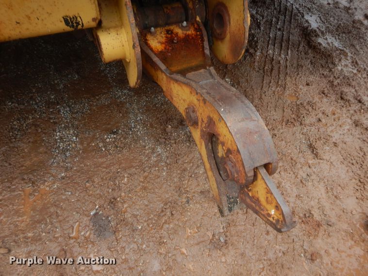 image for item HB9492 Entyre  chip spreader