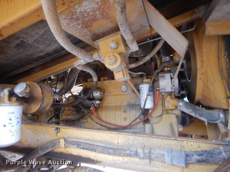 image for item HB9492 Entyre  chip spreader