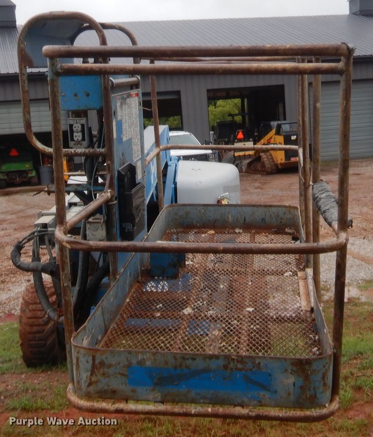 image for item HB9493 2003 Genie S60  boom lift