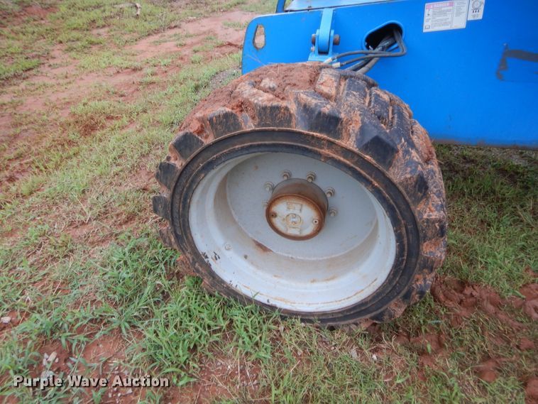 image for item HB9493 2003 Genie S60  boom lift
