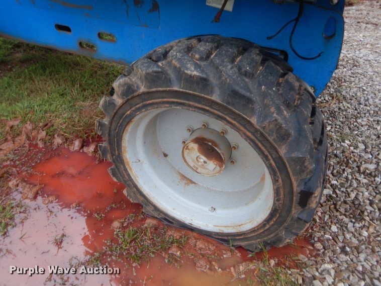 image for item HB9493 2003 Genie S60  boom lift