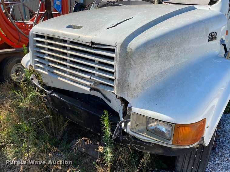 image for item HG9165 1997 International 4700  digger derrick truck