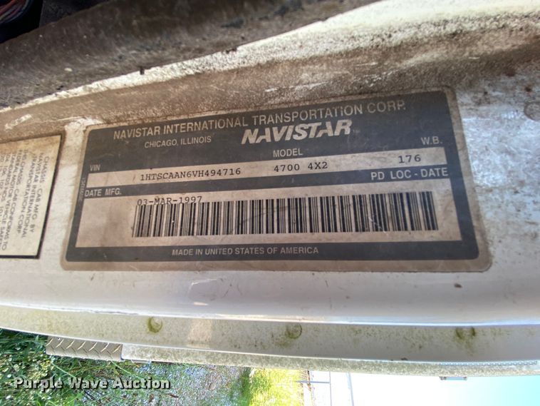 image for item HG9165 1997 International 4700  digger derrick truck