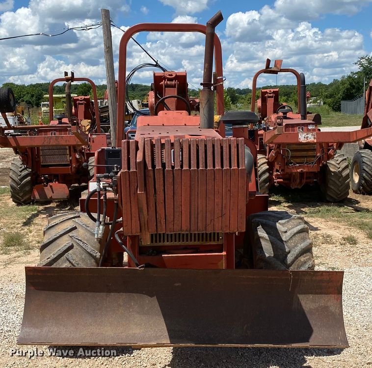 image for item HG9179 2000 Ditch Witch 8020T  cable plow