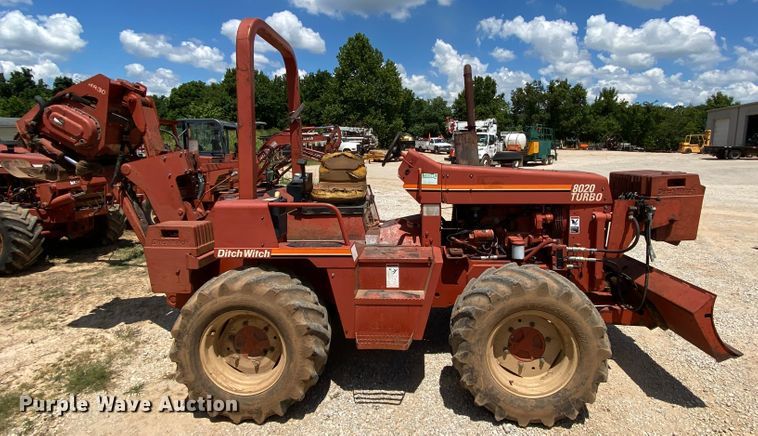 image for item HG9179 2000 Ditch Witch 8020T  cable plow