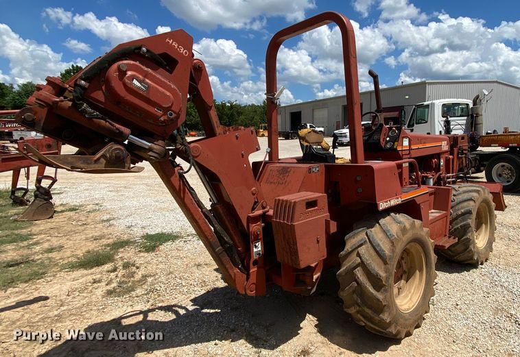 image for item HG9179 2000 Ditch Witch 8020T  cable plow