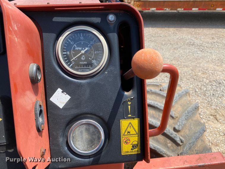 image for item HG9179 2000 Ditch Witch 8020T  cable plow