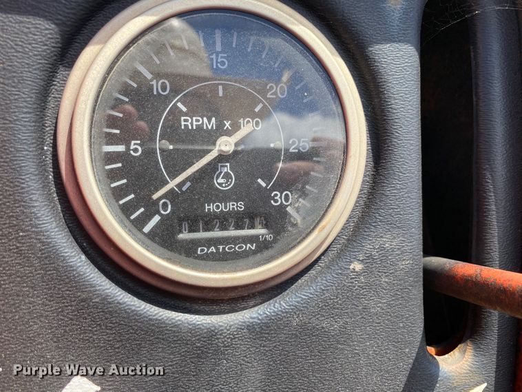 image for item HG9179 2000 Ditch Witch 8020T  cable plow