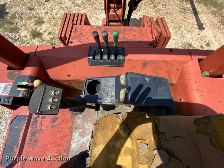 image for item HG9179 2000 Ditch Witch 8020T  cable plow