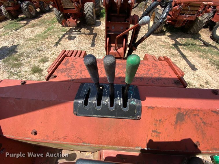 image for item HG9179 2000 Ditch Witch 8020T  cable plow