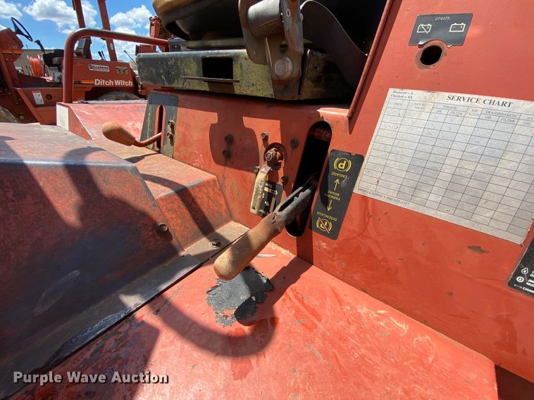 image for item HG9179 2000 Ditch Witch 8020T  cable plow