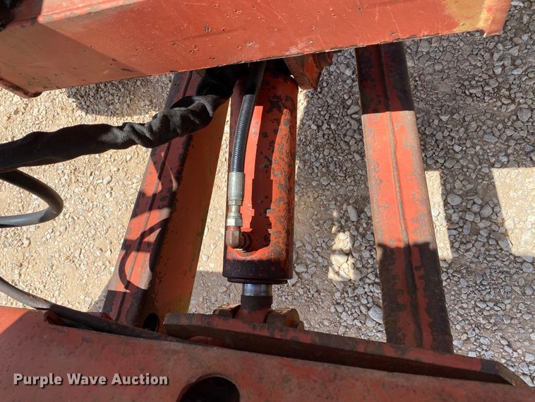 image for item HG9179 2000 Ditch Witch 8020T  cable plow