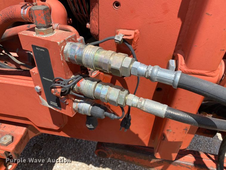 image for item HG9179 2000 Ditch Witch 8020T  cable plow