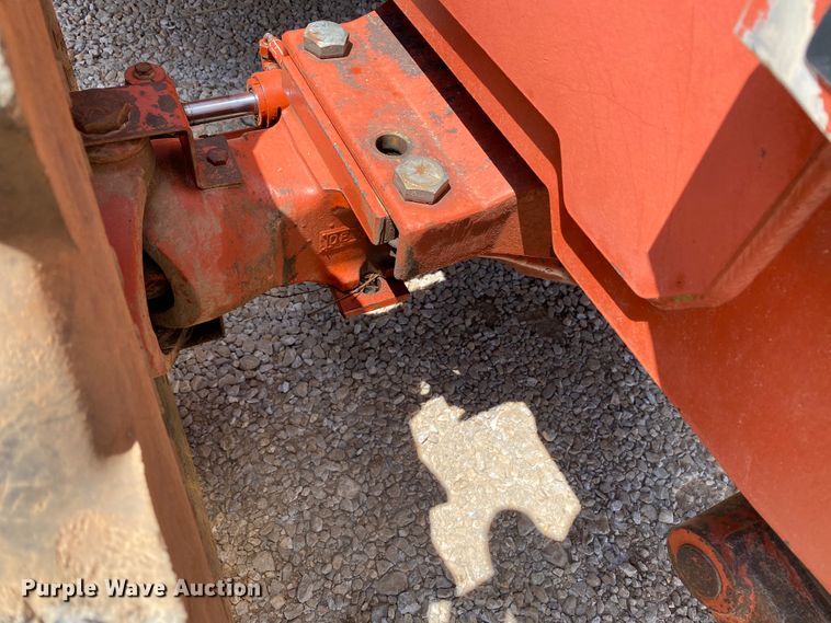 image for item HG9179 2000 Ditch Witch 8020T  cable plow