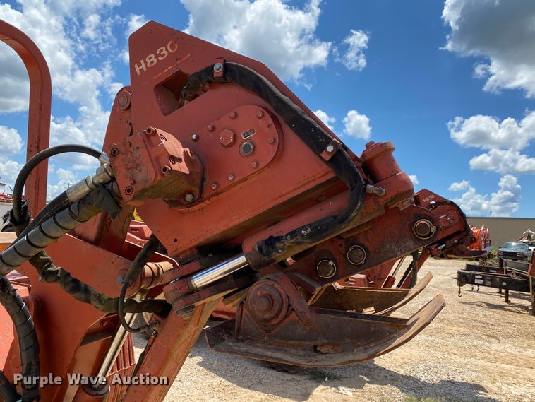 image for item HG9179 2000 Ditch Witch 8020T  cable plow