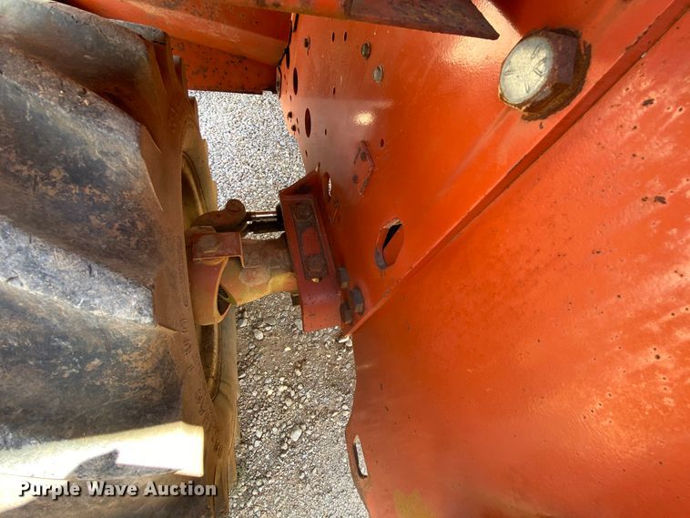 image for item HG9179 2000 Ditch Witch 8020T  cable plow