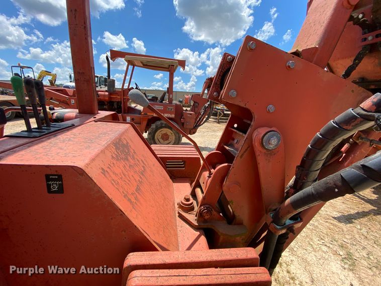 image for item HG9179 2000 Ditch Witch 8020T  cable plow