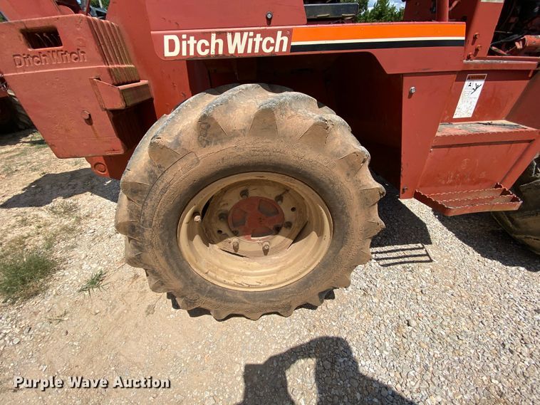 image for item HG9179 2000 Ditch Witch 8020T  cable plow