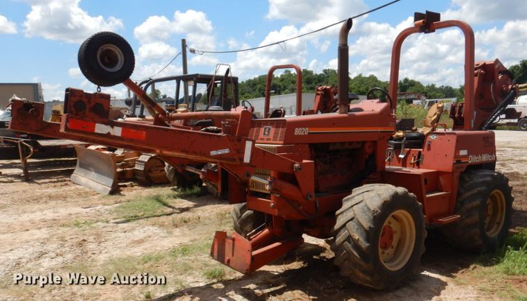 image for item HG9180 Ditch Witch 8020  cable plow