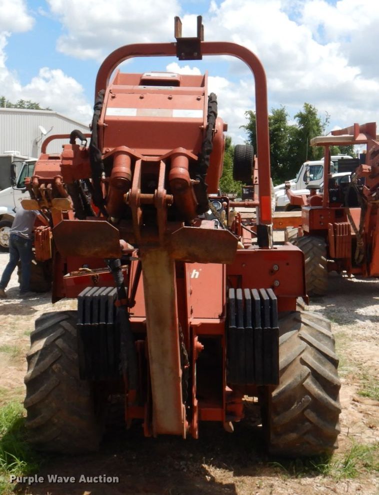 image for item HG9180 Ditch Witch 8020  cable plow