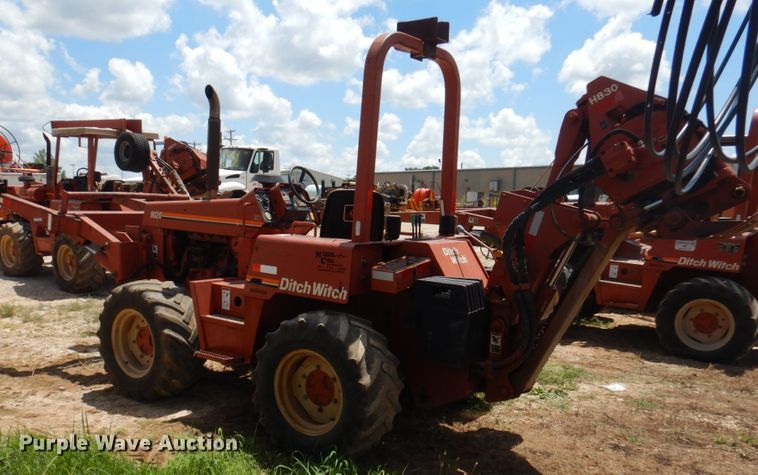 image for item HG9180 Ditch Witch 8020  cable plow