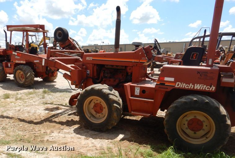 image for item HG9180 Ditch Witch 8020  cable plow